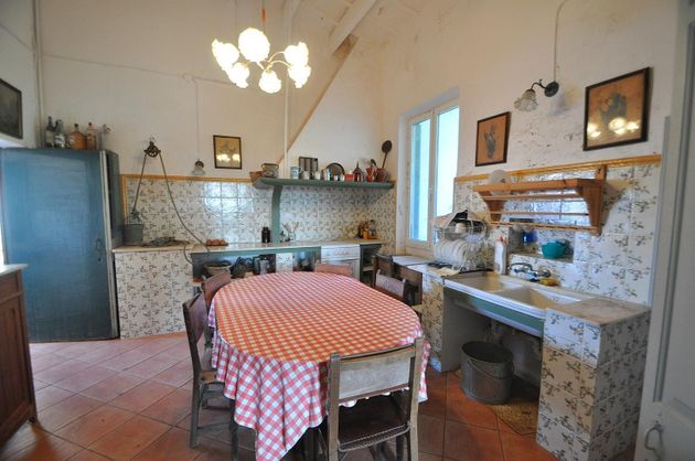 Foto 2 de Casa rural en venda a Ferreries de 7 habitacions amb terrassa i jardí