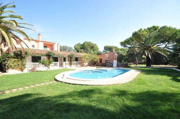 Foto 1 de Venta de casa rural en Sant Lluís de 5 habitaciones con terraza y piscina