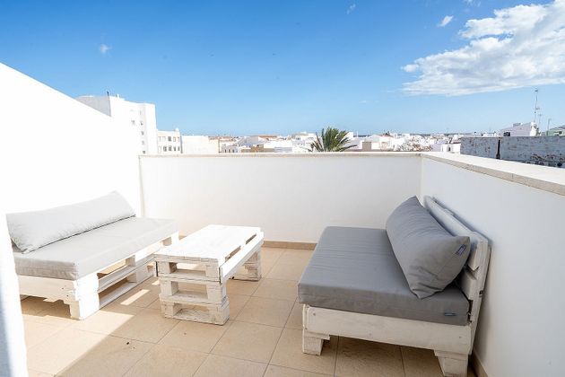 Foto 1 de Àtic en venda a Ciutadella de 2 habitacions amb terrassa i aire acondicionat