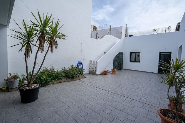 Foto 2 de Pis en venda a Ciutadella de 3 habitacions amb terrassa