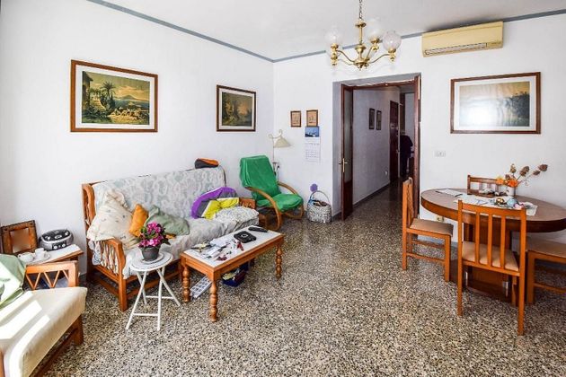 Foto 2 de Pis en venda a Ciutadella de 3 habitacions amb aire acondicionat