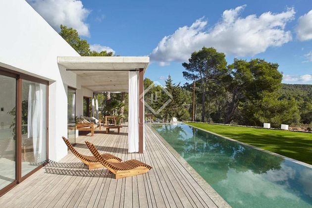 Foto 1 de Casa en venda a Es Cubells de 5 habitacions amb terrassa i piscina
