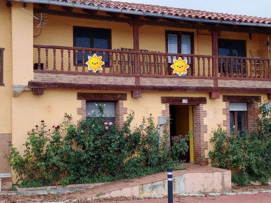 Foto 1 de Xalet en venda a Galizano de 3 habitacions amb terrassa i garatge