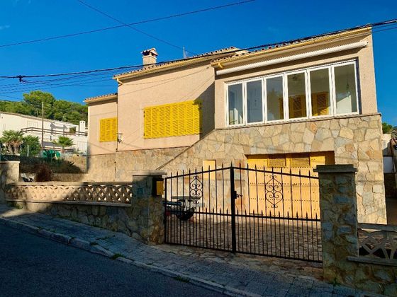 Foto 1 de Xalet en venda a Sant Elm - S'Arracó de 4 habitacions amb terrassa i garatge