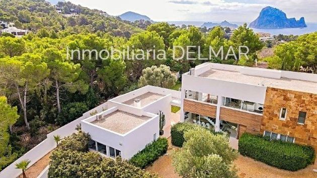Foto 2 de Chalet en venta en Cala Vedella - Cala Tarida - Cala Conta de 6 habitaciones con terraza y piscina