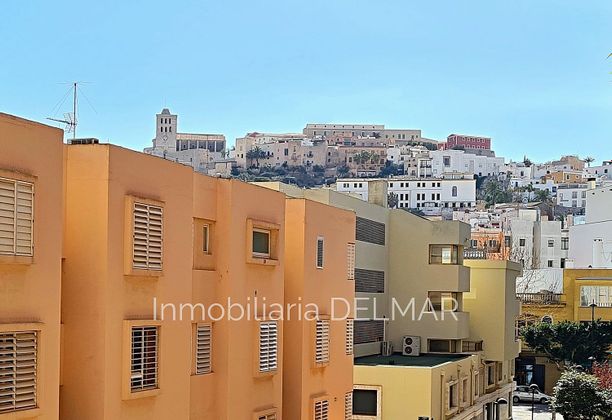 Foto 2 de Pis en venda a S'Eixample - Can Misses de 4 habitacions amb terrassa i aire acondicionat