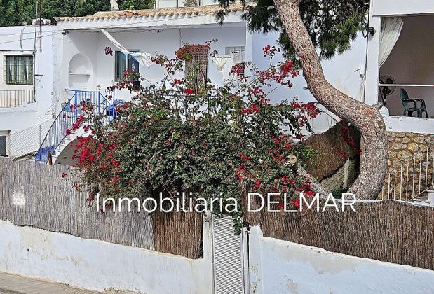 Foto 1 de Venta de chalet en Ses Figueretes - Platja d'en Bossa - Cas Serres de 3 habitaciones con terraza y jardín