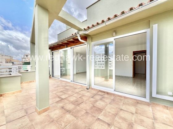 Foto 1 de Ático en alquiler en La Llotja - Sant Jaume de 3 habitaciones con terraza y garaje