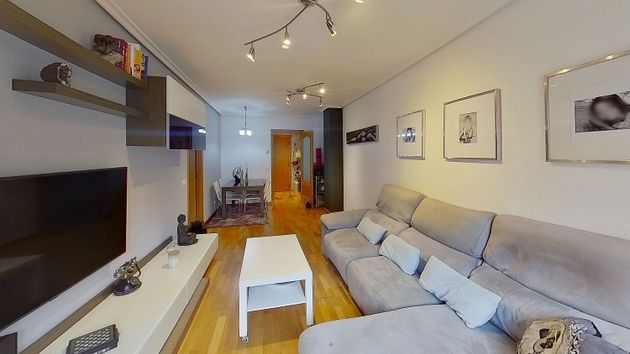 Foto 1 de Pis en venda a Milán - Pumarín - Teatinos de 3 habitacions amb garatge i calefacció