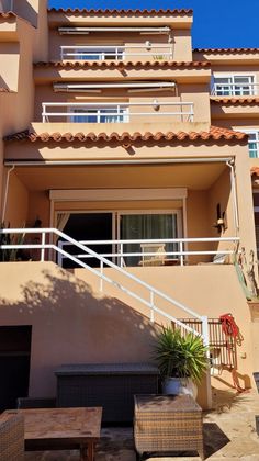 Foto 2 de Dúplex en venda a calle Aubarca de 4 habitacions amb terrassa i piscina