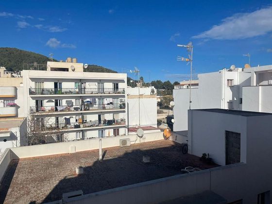 Foto 2 de Venta de piso en calle San Vicente de 2 habitaciones con terraza y balcón