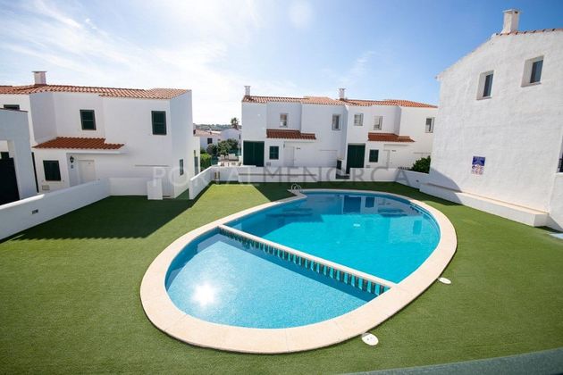 Foto 2 de Piso en venta en Mercadal (Es) de 3 habitaciones con terraza y piscina