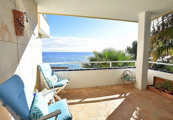 Foto 1 de Piso en venta en Cas Catala - Illetes de 2 habitaciones con terraza y piscina