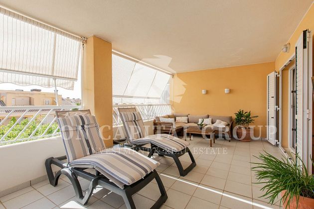 Foto 2 de Venta de piso en Almardà de 3 habitaciones con terraza y piscina