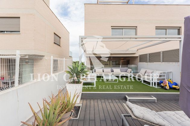 Foto 2 de Venta de casa en Casas Verdes - Ermita de 4 habitaciones con terraza y piscina
