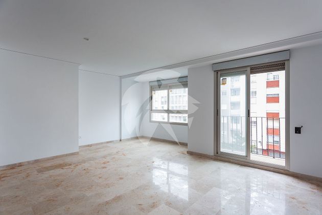 Foto 1 de Venta de piso en Algemesí de 3 habitaciones con balcón y aire acondicionado