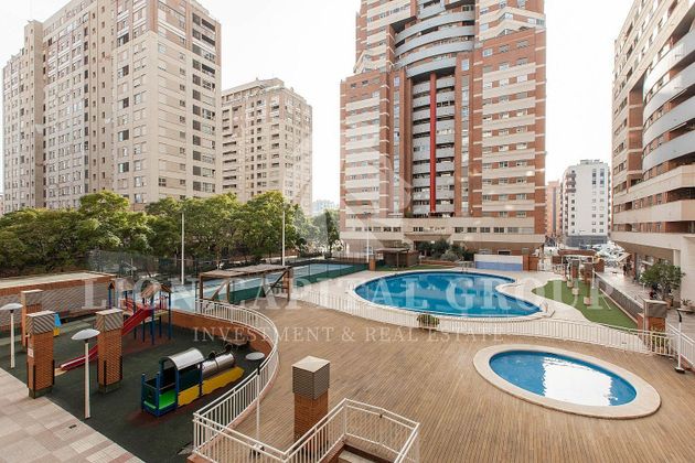 Foto 1 de Piso en venta en Ciutat de les Arts i les Ciències de 3 habitaciones con terraza y piscina