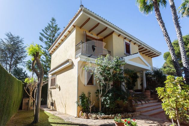 Foto 1 de Xalet en venda a La Cañada de 4 habitacions amb terrassa i balcó