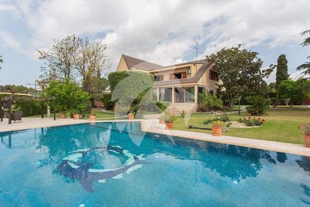 Foto 1 de Chalet en venta en Nueva Santa Barbara - Cruz de Gracia de 6 habitaciones con terraza y piscina