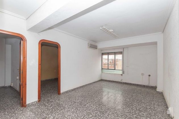Foto 1 de Venta de piso en Benetússer de 4 habitaciones y 106 m²