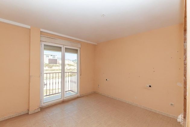 Foto 1 de Casa en venta en Villar del Arzobispo de 3 habitaciones con garaje y balcón