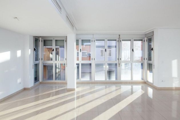 Foto 2 de Venta de piso en Algemesí de 3 habitaciones con balcón y ascensor