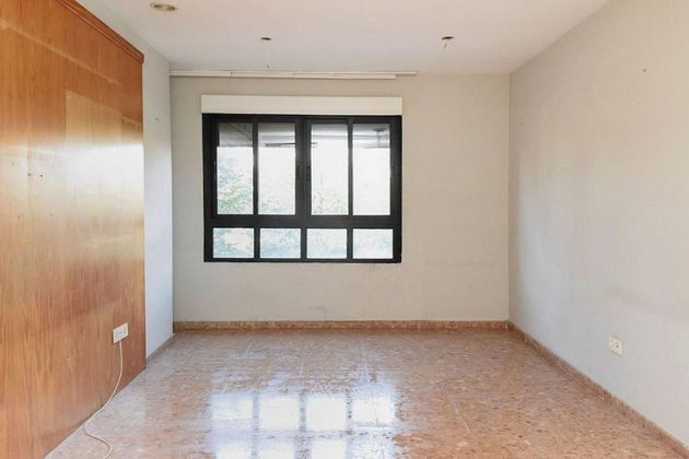 Foto 1 de Pis en venda a Xàtiva de 3 habitacions amb garatge i balcó