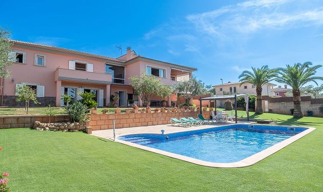 Foto 1 de Xalet en venda a Sa Cabaneta - Son Ametller de 5 habitacions amb terrassa i piscina