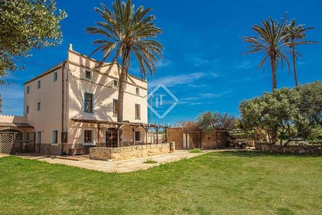 Foto 1 de Casa rural en venta en Ciutadella de 10 habitaciones con terraza y piscina