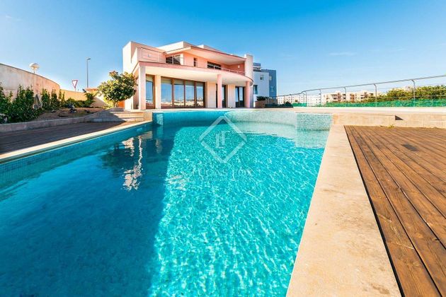 Foto 2 de Casa en venda a Maó de 4 habitacions amb terrassa i piscina