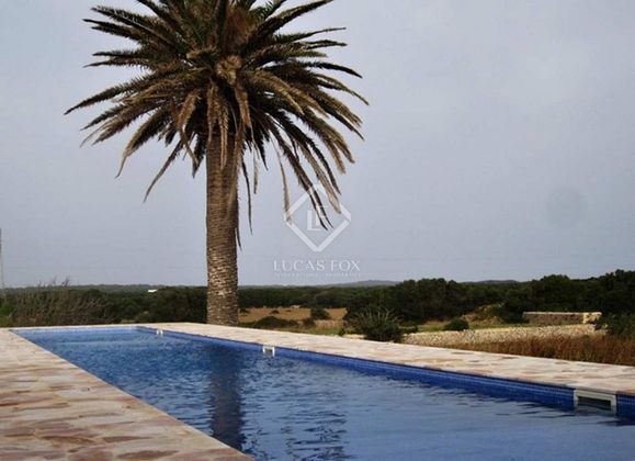 Foto 1 de Casa rural en venda a Cala En Bosch-Serpentona de 7 habitacions amb terrassa i piscina