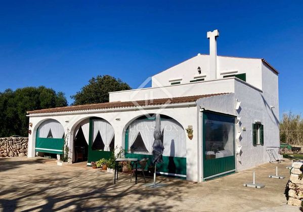Foto 2 de Casa rural en venda a Sant Lluís de 4 habitacions amb terrassa i piscina