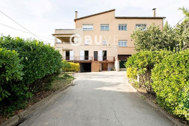 Foto 1 de Casa en venta en Cornellà del Terri de 6 habitaciones con terraza y jardín