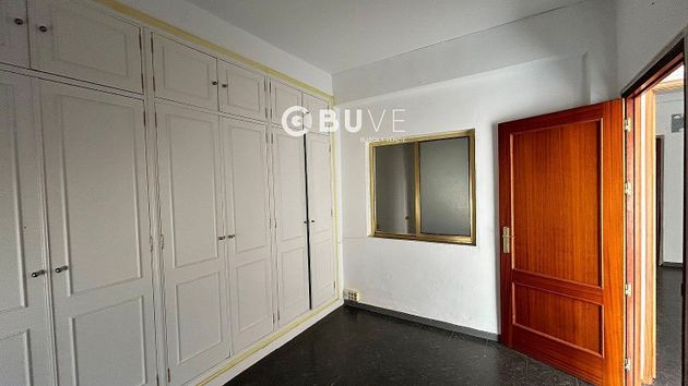 Foto 1 de Casa en venda a Valdezorras de 5 habitacions i 180 m²