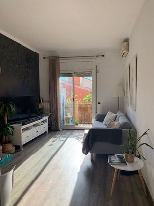 Foto 2 de Piso en venta en Centre - Cornellà de Llobregat de 3 habitaciones con terraza y aire acondicionado