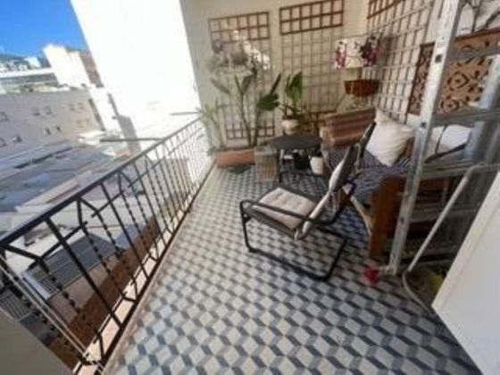 Foto 2 de Piso en venta en Marquès de la Fontsanta - Pere Garau de 3 habitaciones con balcón y aire acondicionado