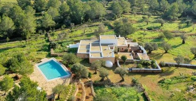Foto 1 de Casa en venta en Sant Antoni de Portmany de 6 habitaciones con terraza y piscina