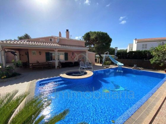 Foto 1 de Casa en venda a Castell (Es) de 5 habitacions amb terrassa i piscina