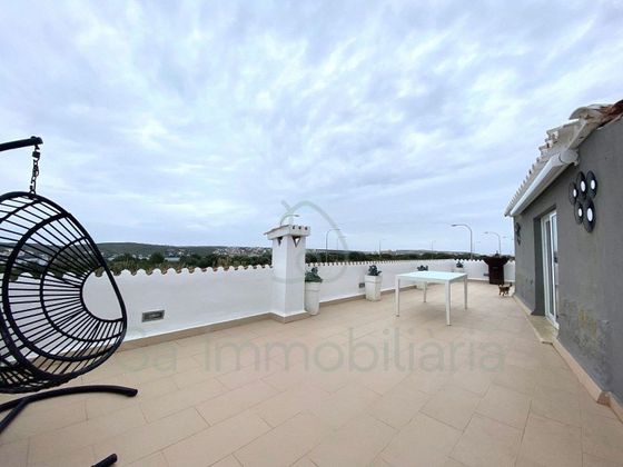 Foto 2 de Venta de casa en Castell (Es) de 3 habitaciones con terraza y balcón