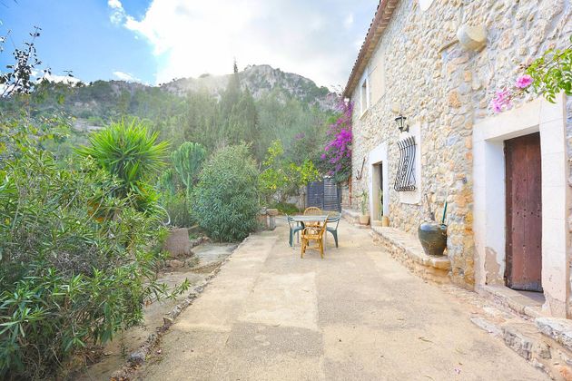 Foto 1 de Venta de casa rural en Calvià de 2 habitaciones con terraza y jardín