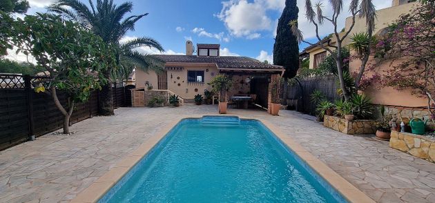 Foto 2 de Xalet en venda a Costa de la Calma de 3 habitacions amb terrassa i piscina