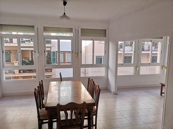 Foto 2 de Pis en venda a calle Mateu Obrador de 6 habitacions amb jardí i balcó