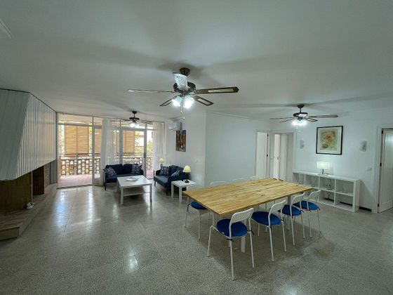 Foto 1 de Piso en alquiler en calle Alfredo Bonet de 4 habitaciones con terraza y muebles