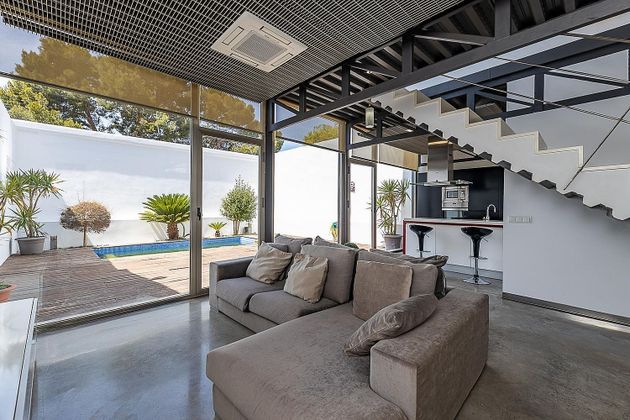 Foto 2 de Casa en venda a Camp Redó de 3 habitacions amb terrassa i piscina
