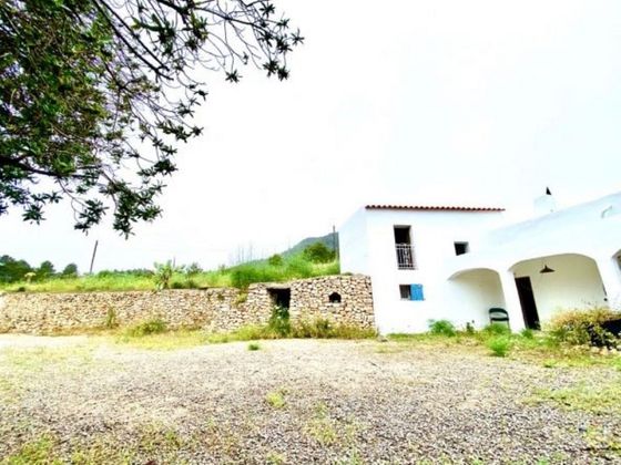 Foto 1 de Casa rural en venda a Sant Joan de Labritja de 4 habitacions amb terrassa