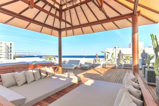 Foto 2 de Àtic en venda a Ses Figueretes - Platja d'en Bossa - Cas Serres de 4 habitacions amb terrassa i piscina