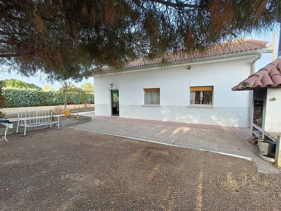 Foto 1 de Casa en venda a Pedrezuela de 4 habitacions amb piscina i garatge