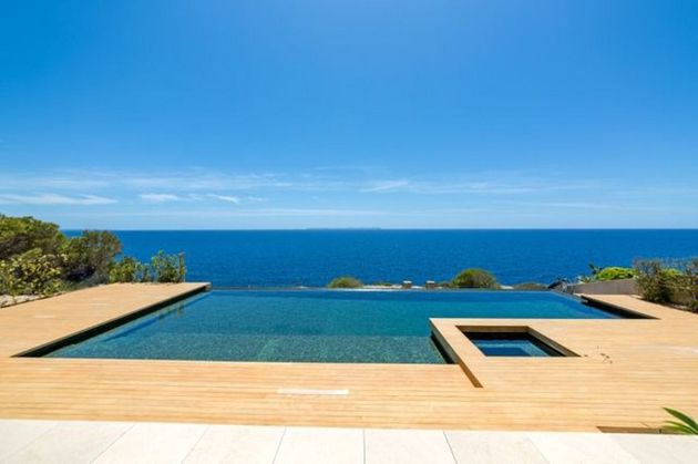 Foto 1 de Chalet en venta en Cala Pi-Vallgornera de 5 habitaciones con terraza y piscina