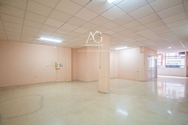 Foto 2 de Alquiler de local en Arxiduc - Bons Aires de 130 m²
