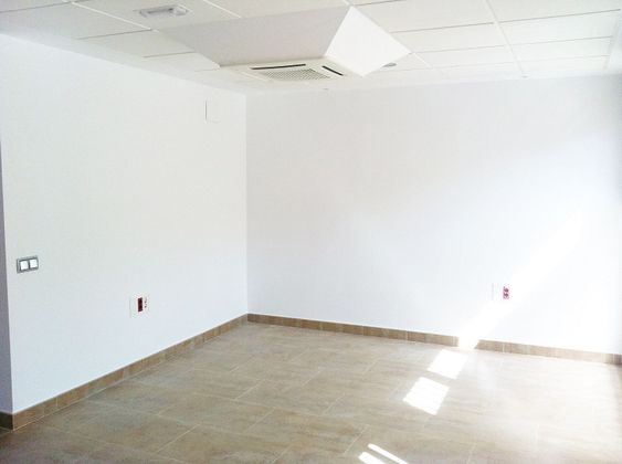 Foto 2 de Oficina en alquiler en Centro - Segovia con aire acondicionado y ascensor